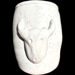 Studio pottery Bison sculpted white Vase Speckled Clay ceramic 5"